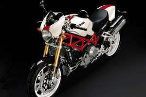 Ducati Monster S4 (фото-2)