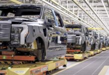 Повторні перебої з поставками Ford F-150 через пожежу на третьому заводі Novelis