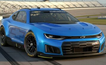 Camaro Lives: Chevrolet zachowuje kultowego Muscle Cara w NASCAR