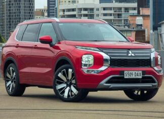 2026 Mitsubishi Outlander Exceed: A Refined Mid-Size SUV