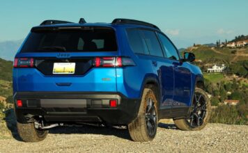 Jeep Cherokee regresa en 2026: una reinvención híbrida