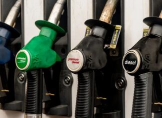 Klaim Penghematan Bahan Bakar vs. Kenyataan: 80% Mobil Melebih-lebihkan Efisiensi