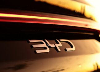 BYD wprowadza rewolucyjną technologię ultraszybkiego ładowania