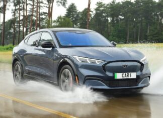 Ford Mustang Mach-E: een premium elektrische SUV nu binnen handbereik voor £ 303 per maand