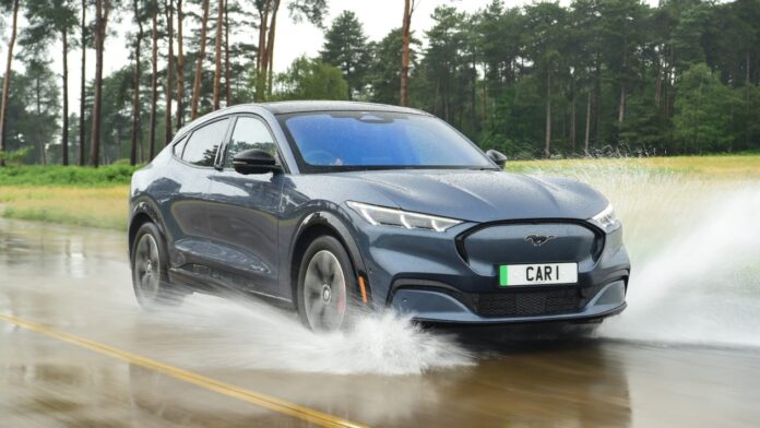 048266f3-ec3c-4af2-924c-e20088f5efec