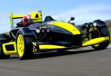 525-HP Atom Аріель важить майже на 1000 фунтів менше, ніж MX-5