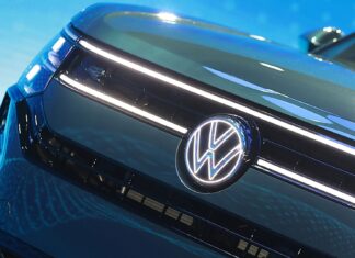 Spadek sprzedaży Volkswagena w USA: dlaczego wstrzymanie produkcji ID.4 jest logicznym krokiem