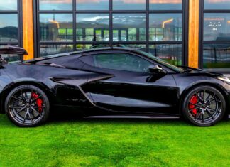 Penjualan Corvette Dihentikan Karena Kegagalan Sinyal Belok: Masalah Kepatuhan Keselamatan
