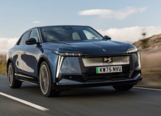 Revue DS N°8 : Une tentative audacieuse et électrique de reconquête du luxe à la française