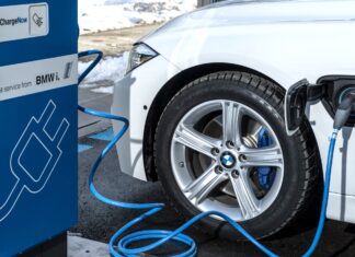 BMW quiere tu híbrido afuera