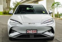 BYD на хвості у Toyota у червні