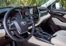 2026 Highlander Hybrid Platinum против Lexus: почему топовые комплектации стирают грань