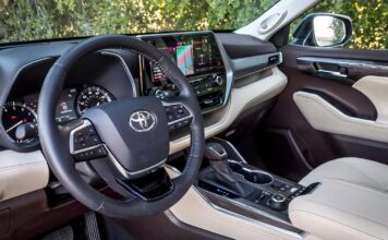 2026 Highlander Hybrid Platinum против Lexus: почему топовые комплектации стирают грань