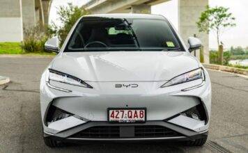 BYD předběhl Teslu: Skutečný příběh australského nárůstu elektromobilů v první polovině roku 2026