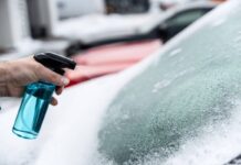 Чому полив лобового скла окропом – це катастрофа для вашого автомобіля
