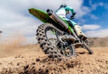 Як камери розширення підвищують потужність двотактних двигунів